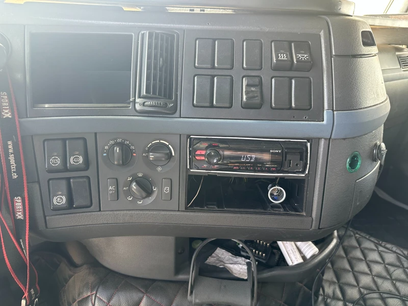 Volvo Fh FH 4x2 T, снимка 16 - Камиони - 49633781