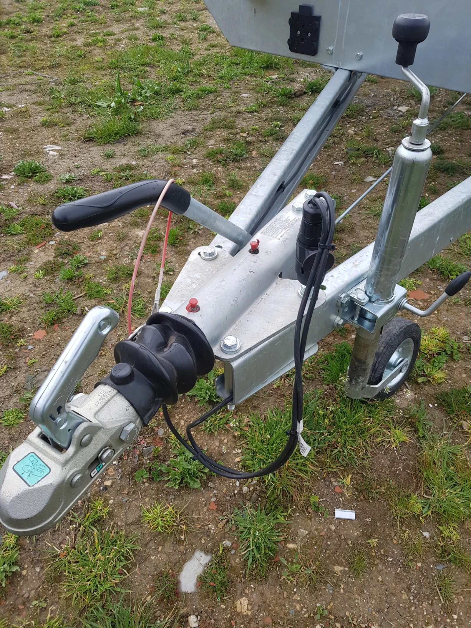 За автомобил Temared Теюарег, снимка 4 - Ремаркета - 53964659