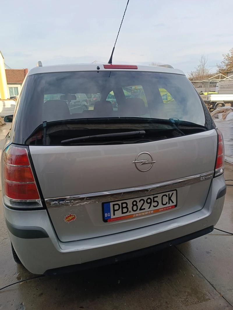 Opel Zafira 2.2 i, снимка 10 - Автомобили и джипове - 43334705