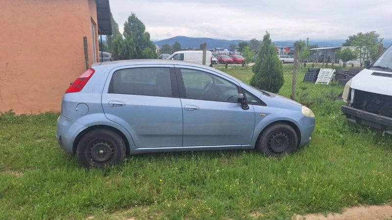 Fiat Punto 1.3 mJ, снимка 2 - Автомобили и джипове - 46717230