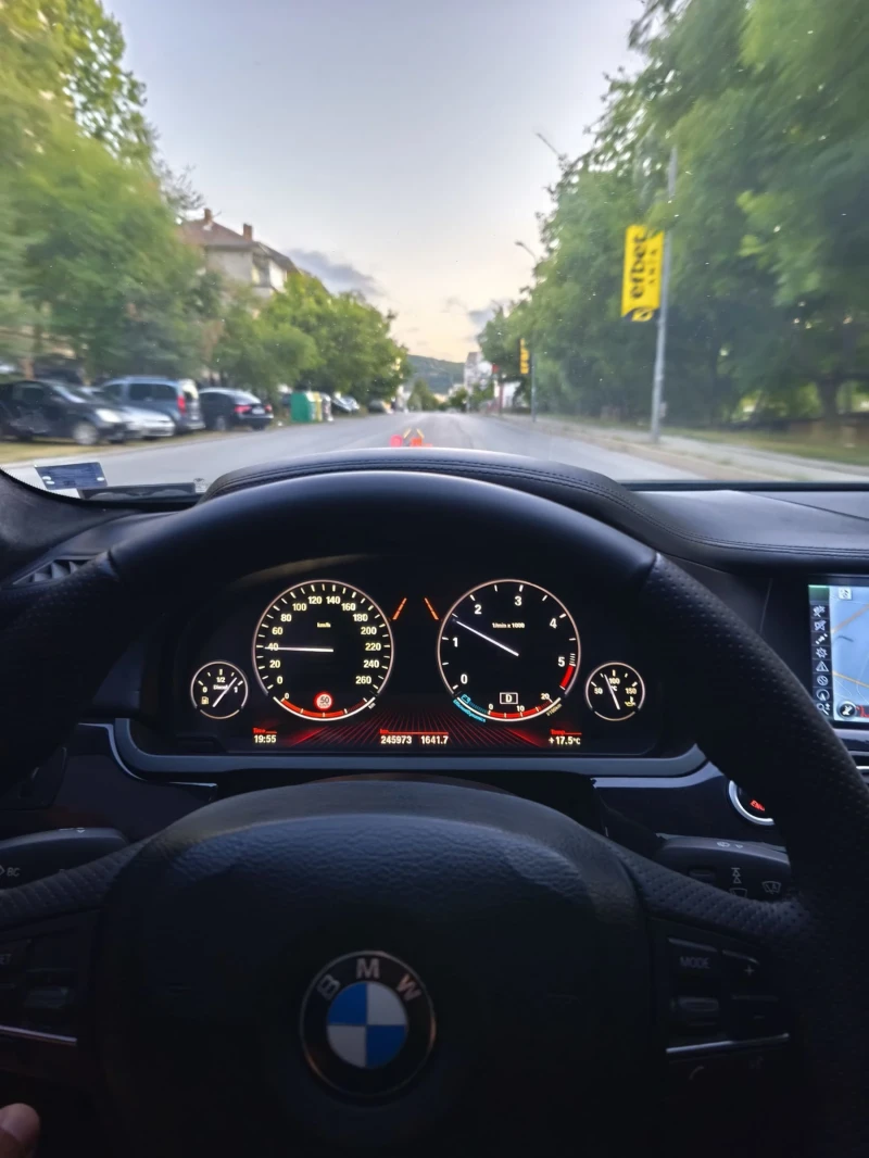 BMW 740 М пакет Обслужена , снимка 14 - Автомобили и джипове - 51385206