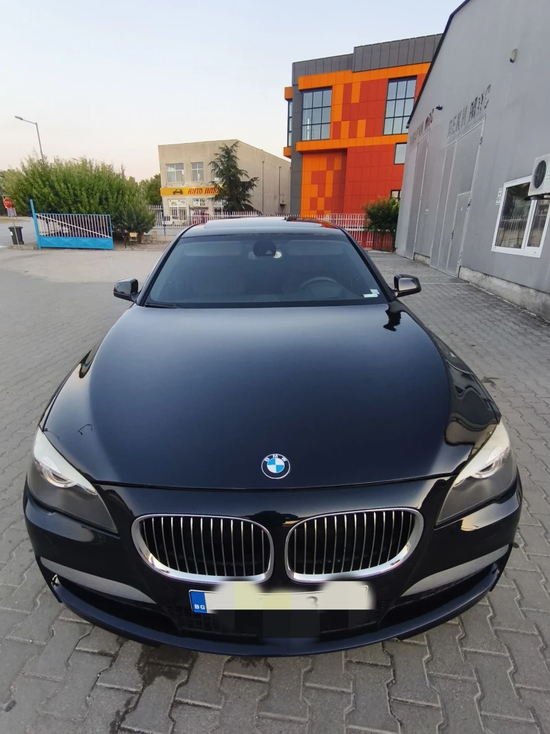 BMW 740 М пакет Обслужена , снимка 3 - Автомобили и джипове - 51385206