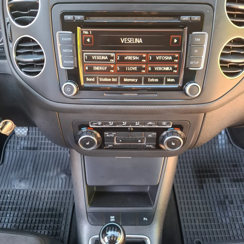 VW Golf Plus 2.0 TDI CBDB 140 к.с. , снимка 11 - Автомобили и джипове - 52507830