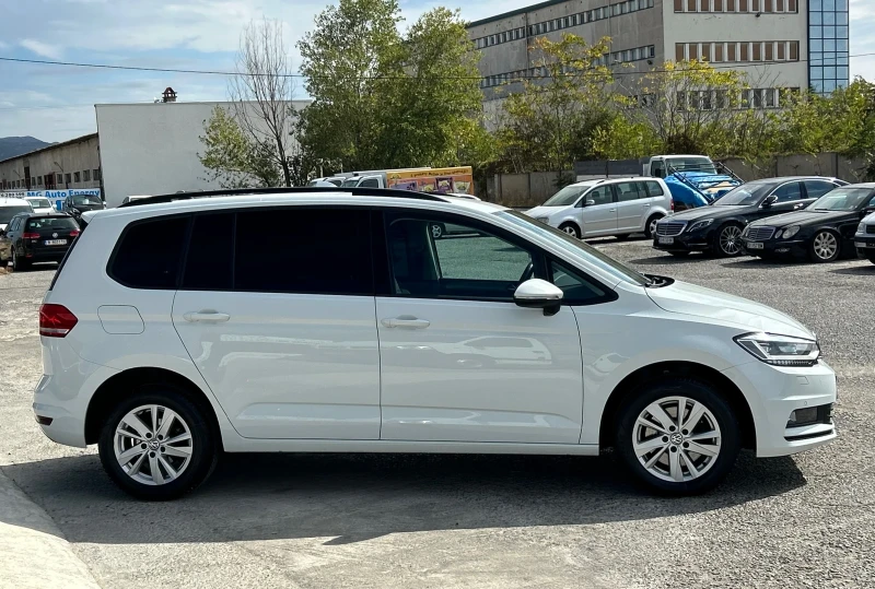 VW Touran 2.0TDI 150ps DSG FULL LED ТОП Състояние , снимка 7 - Автомобили и джипове - 51851488