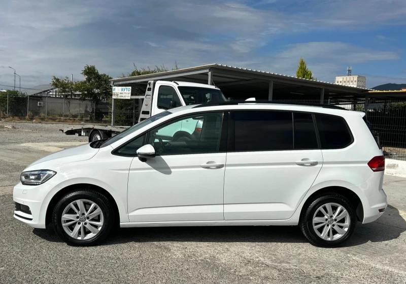 VW Touran 2.0TDI 150ps DSG FULL LED ТОП Състояние , снимка 6 - Автомобили и джипове - 51851488