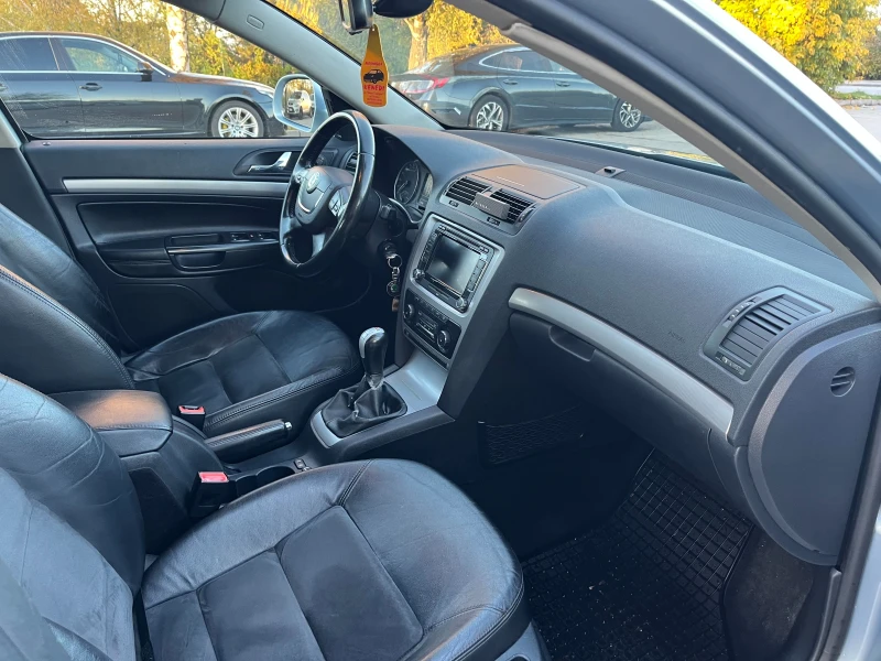 Skoda Octavia 4x4, снимка 10 - Автомобили и джипове - 52670732