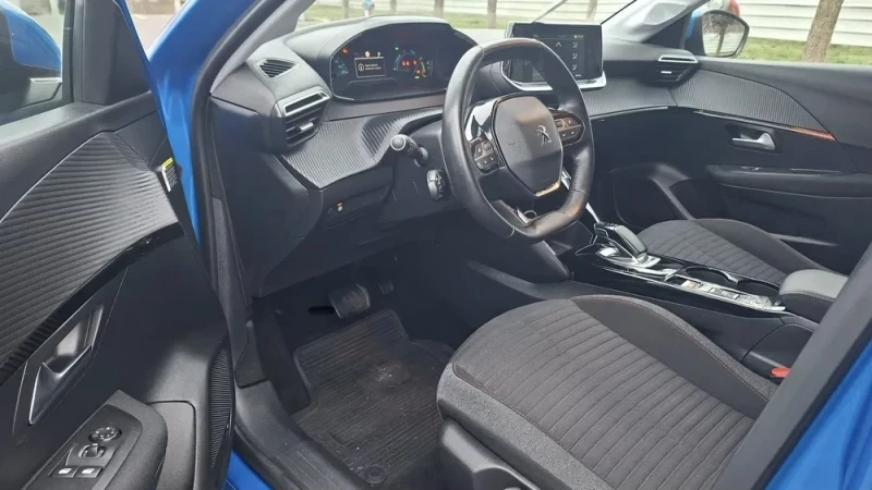 Peugeot 208 E 46500, снимка 5 - Автомобили и джипове - 52773172