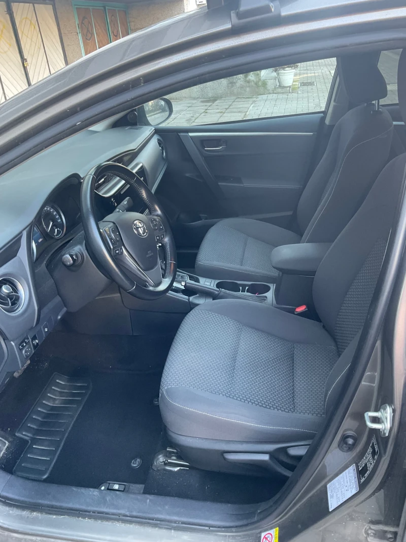 Toyota Corolla, снимка 11 - Автомобили и джипове - 52863355