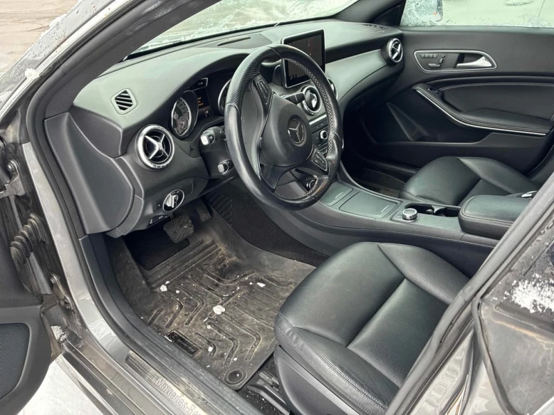 Mercedes-Benz CLA 250 * CARFAX * ЦЕНА ДО БГ, снимка 6 - Автомобили и джипове - 53042382