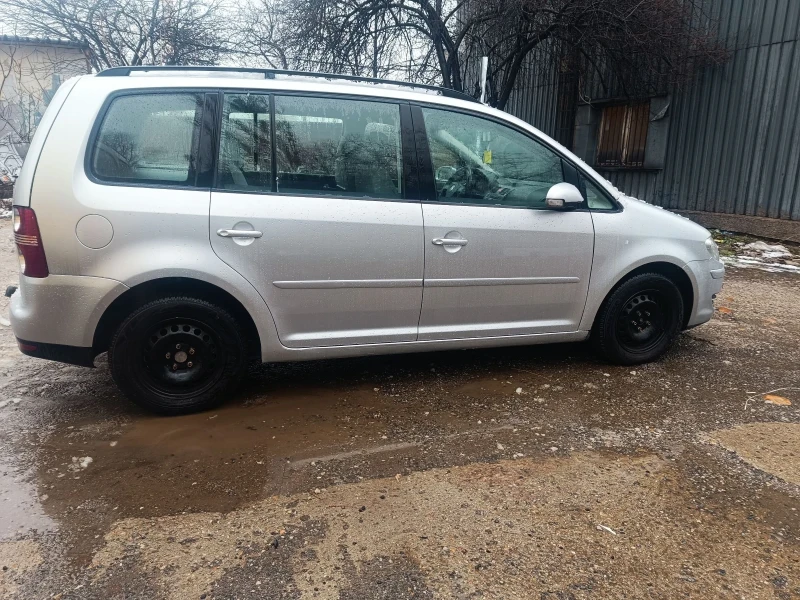 VW Touran 1.9 TDI 105 кс., снимка 4 - Автомобили и джипове - 53055020