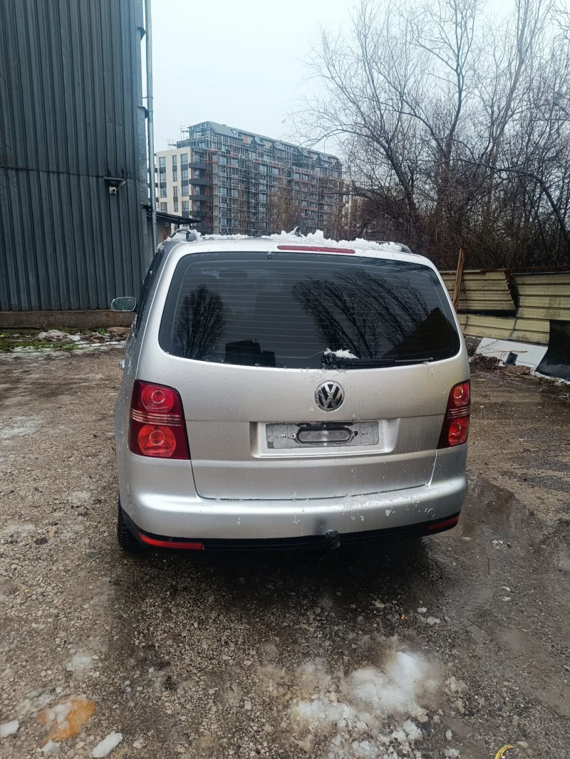 VW Touran 1.9 TDI 105 кс., снимка 3 - Автомобили и джипове - 53055020