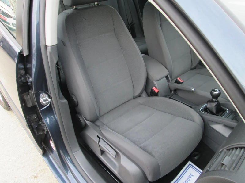 VW Golf 1.6FSI 116kc-Сервизна история, снимка 14 - Автомобили и джипове - 53186215