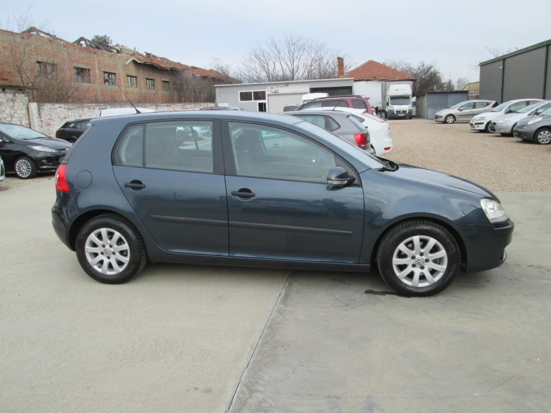 VW Golf 1.6FSI 116kc-Сервизна история, снимка 3 - Автомобили и джипове - 53186215