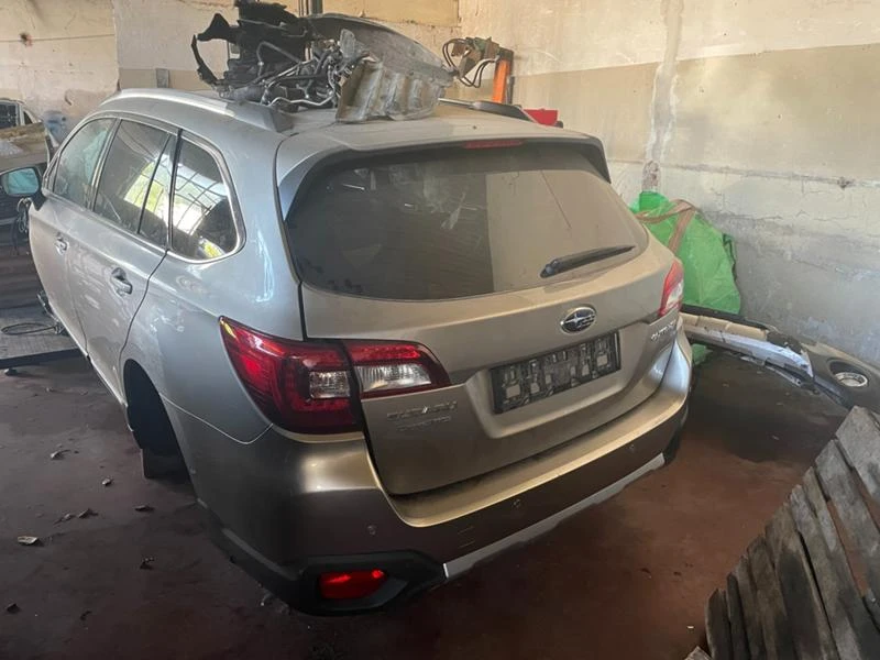 Subaru Outback 2.5i , снимка 6 - Автомобили и джипове - 43182245