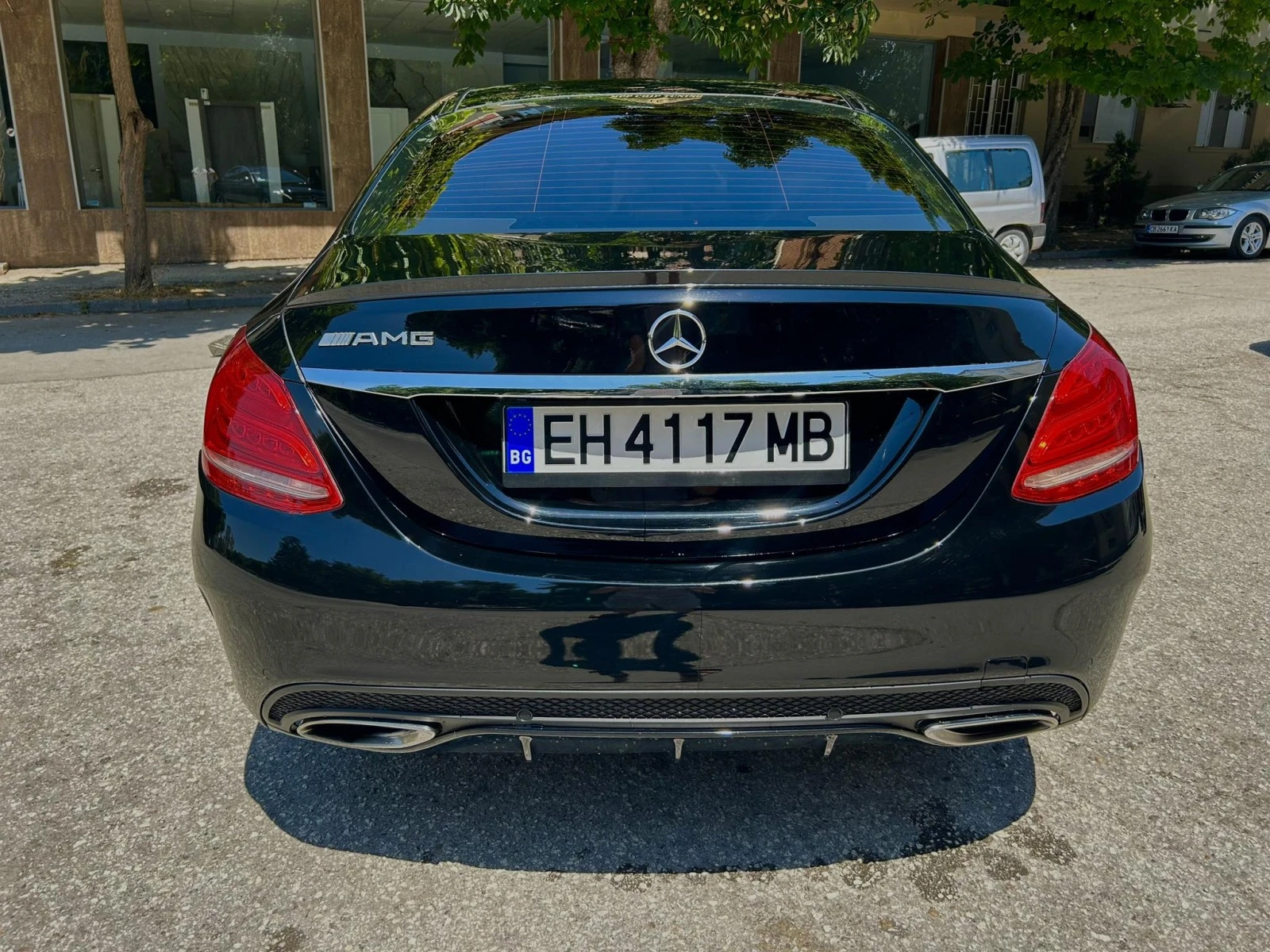 Mercedes-Benz C 400 Burmester* Panorama* KEYLESS-GO* Самопаркиране - изображение 3