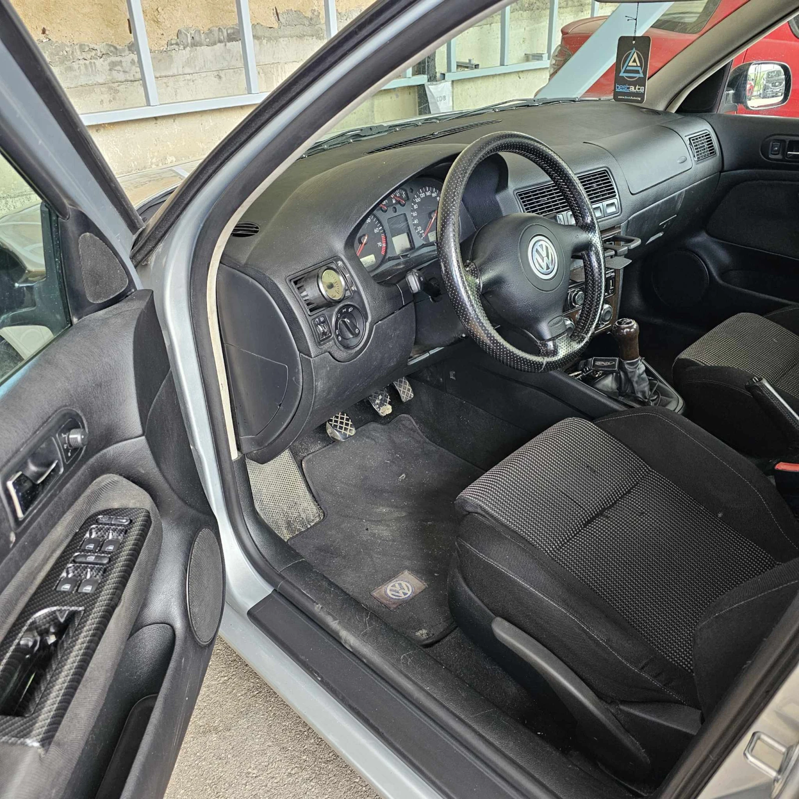 VW Golf 1.8t 240 - изображение 5