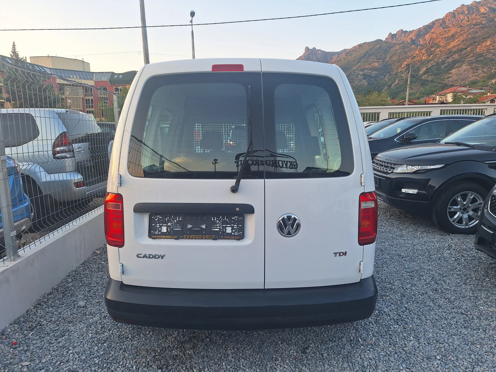 VW Caddy 2.0 TDI  AVTO NAVI  - изображение 6