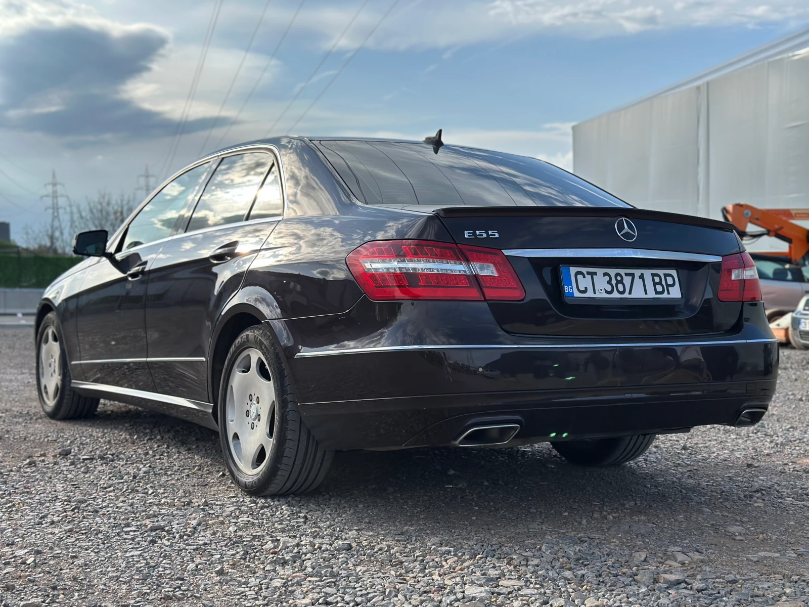 Mercedes-Benz E 500 4MATIC - изображение 4