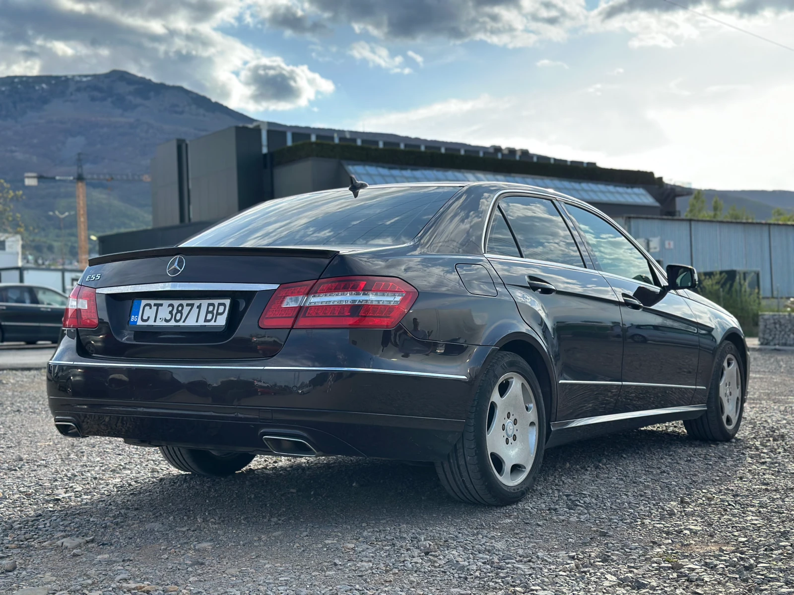Mercedes-Benz E 500 4MATIC - изображение 6