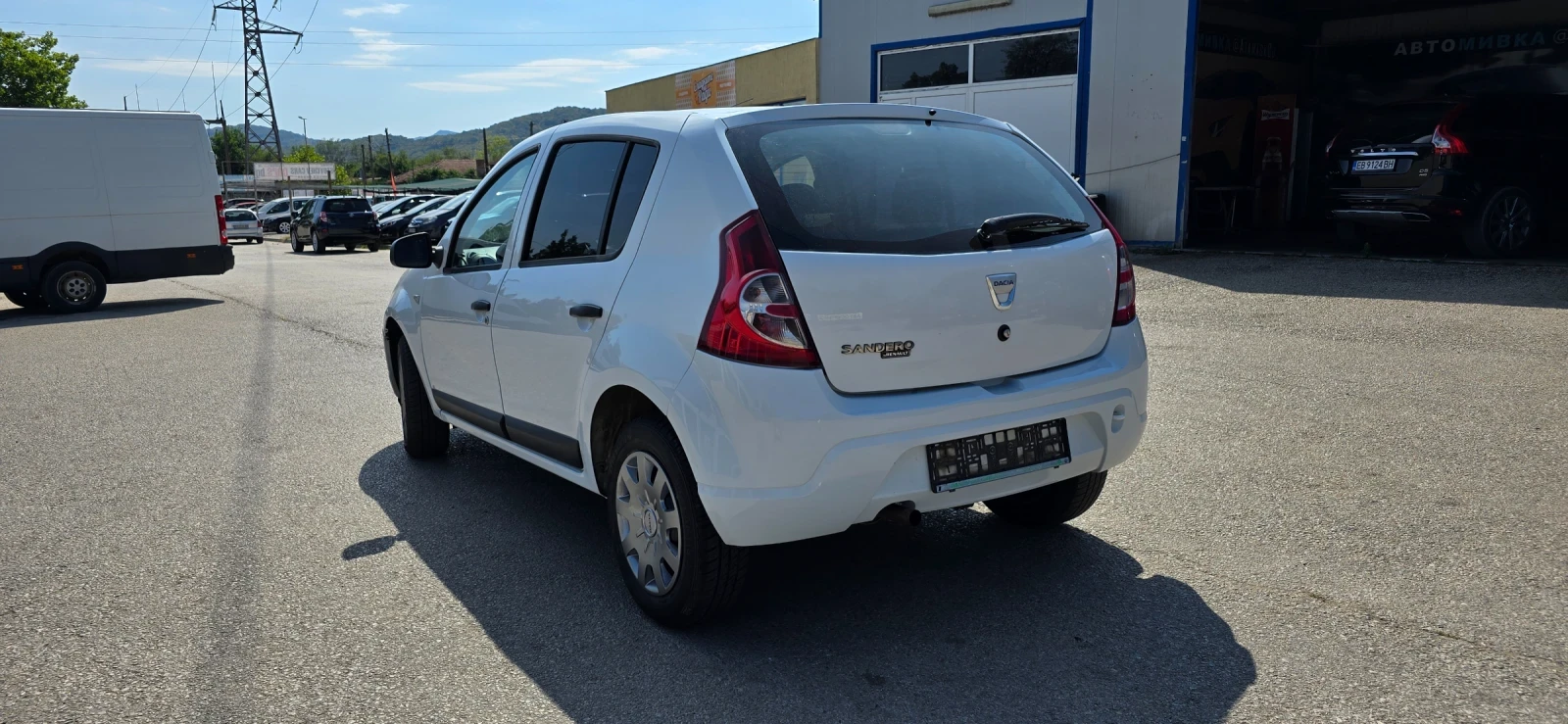 Dacia Sandero 1.6 klima 8клапанов двигател - изображение 5
