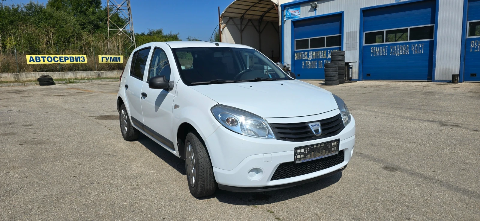 Dacia Sandero 1.6 klima 8клапанов двигател - изображение 2