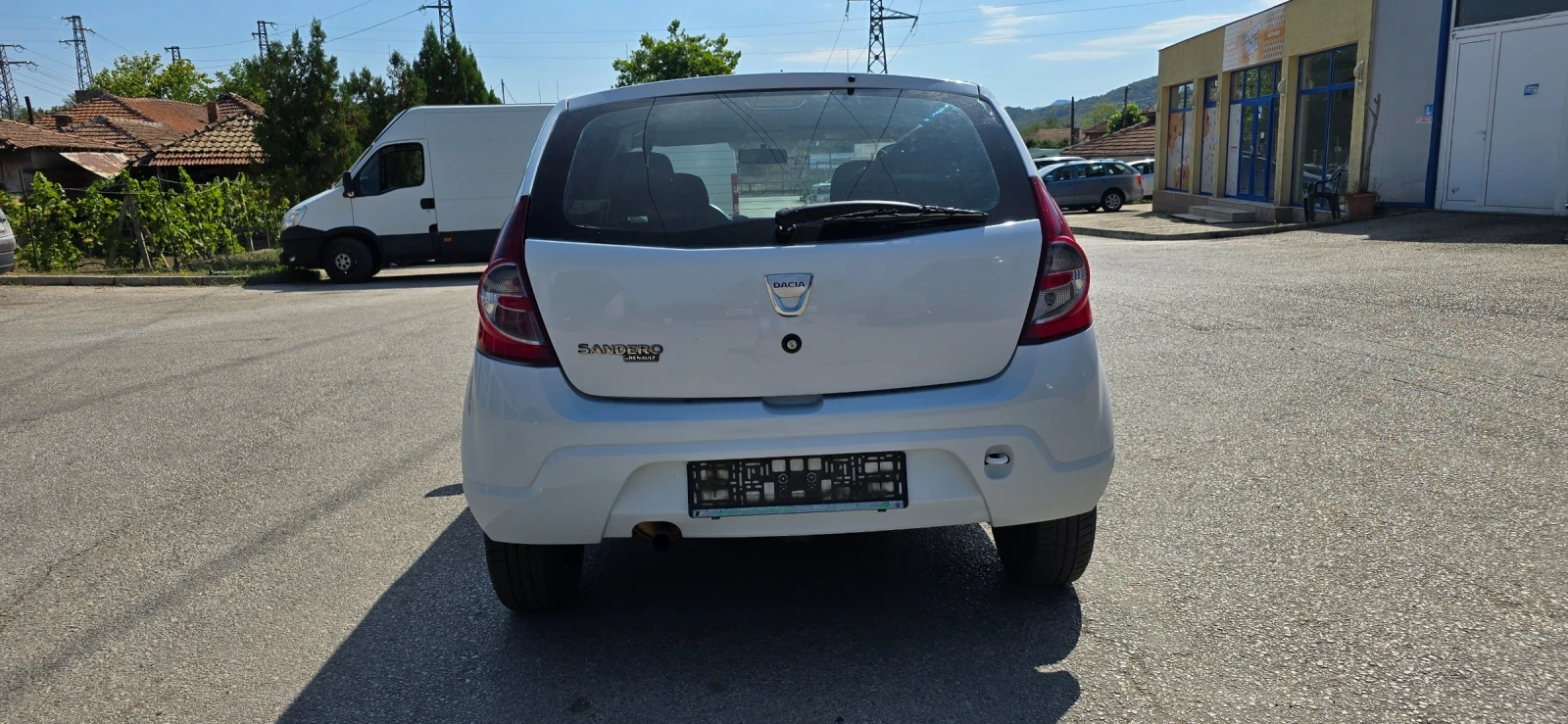 Dacia Sandero 1.6 klima 8клапанов двигател - изображение 4
