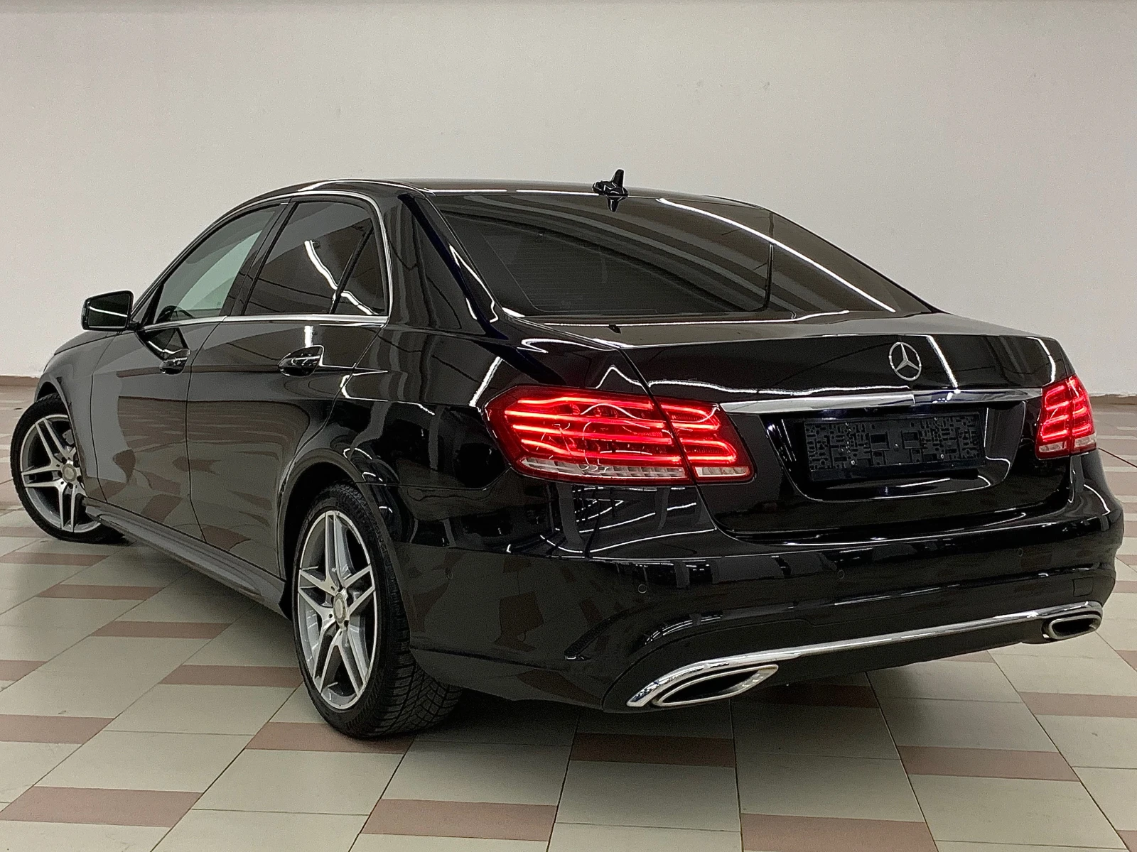 Mercedes-Benz E 350 AMG 4-Matic #OBDUH#MASAJ#CAM#harman#MEMORY#KeyLess - изображение 4