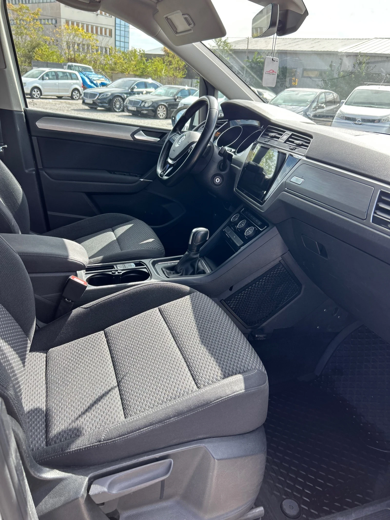 VW Touran 2.0TDI 150ps DSG FULL LED    | Mobile.bg   13