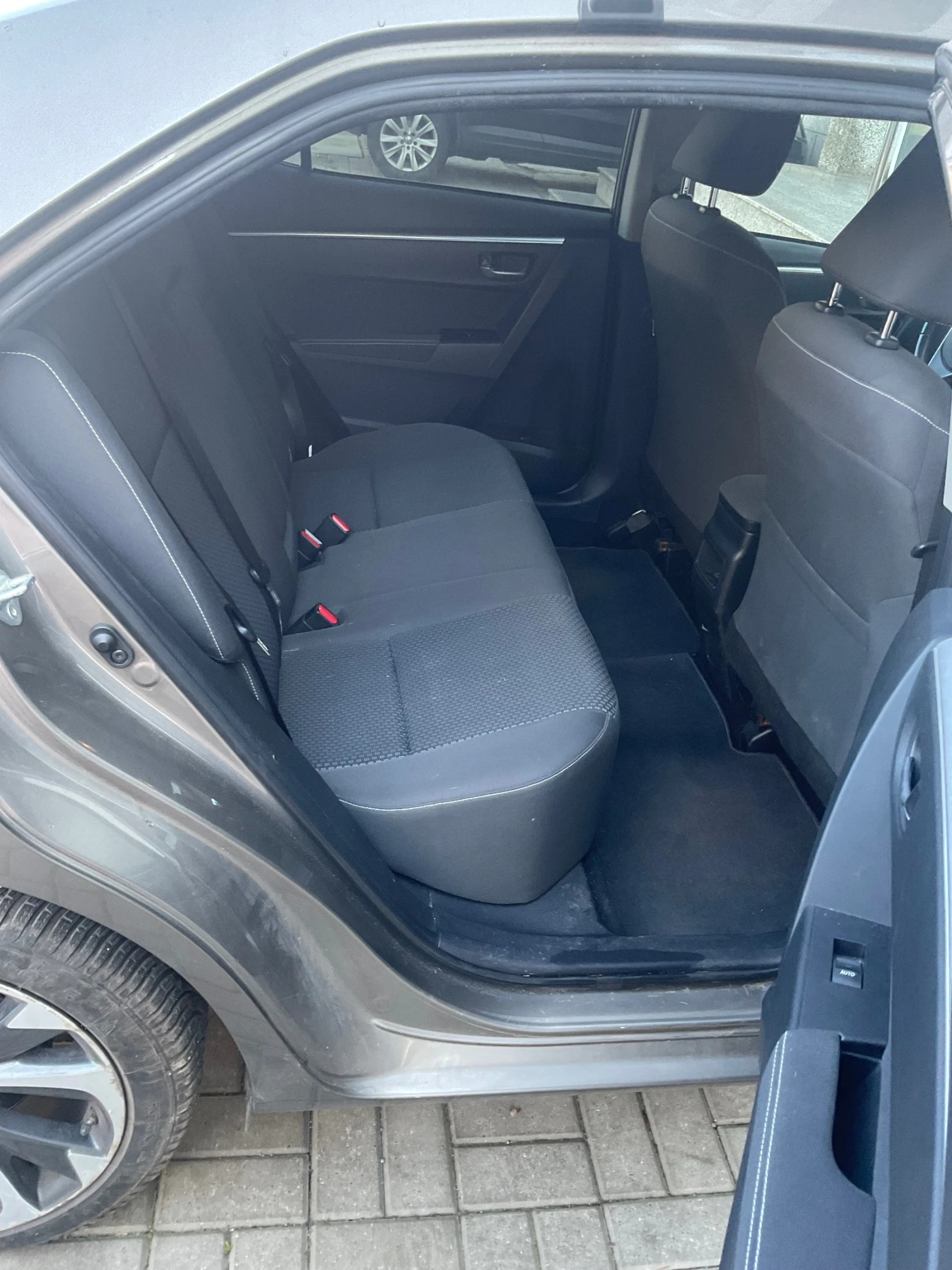 Toyota Corolla  - изображение 9