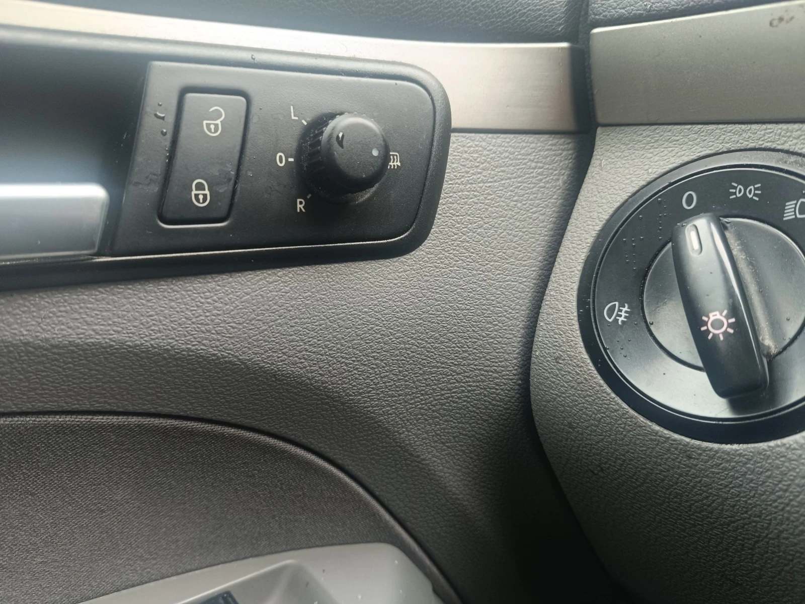 VW Touran 1.9 TDI 105 кс. - изображение 10