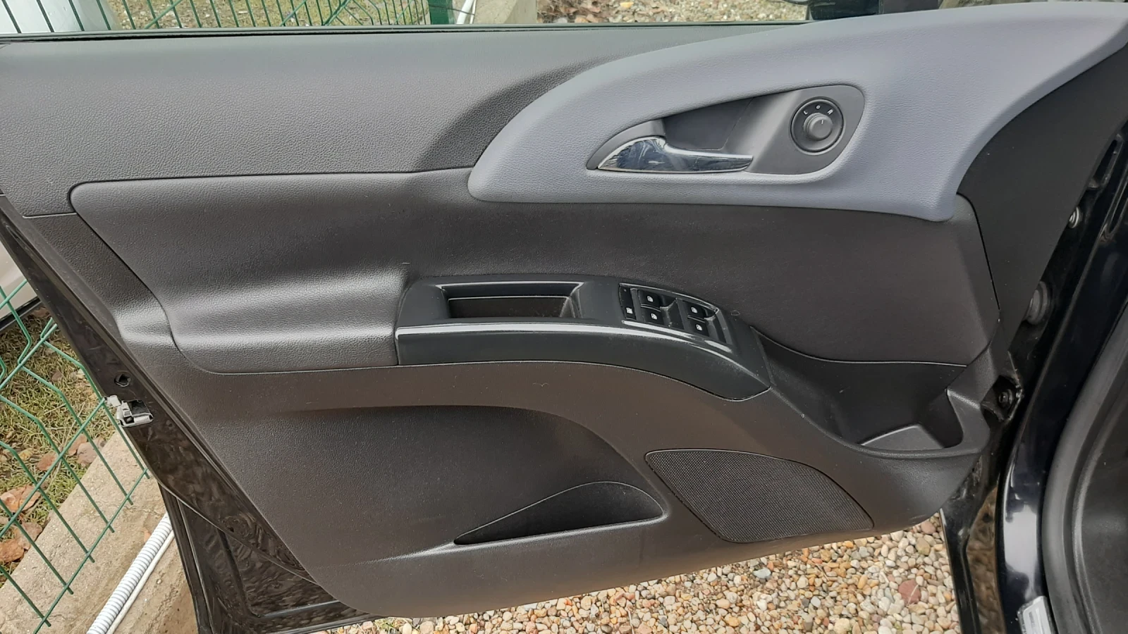 Opel Meriva Cosmo уникална  - изображение 10