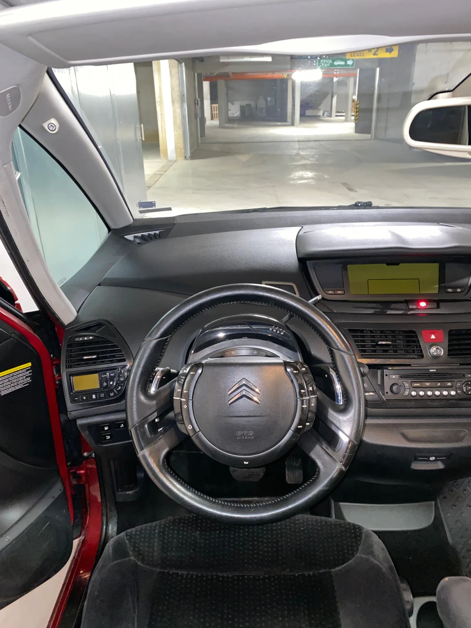 Citroen C4 Picasso Exclusive - изображение 9