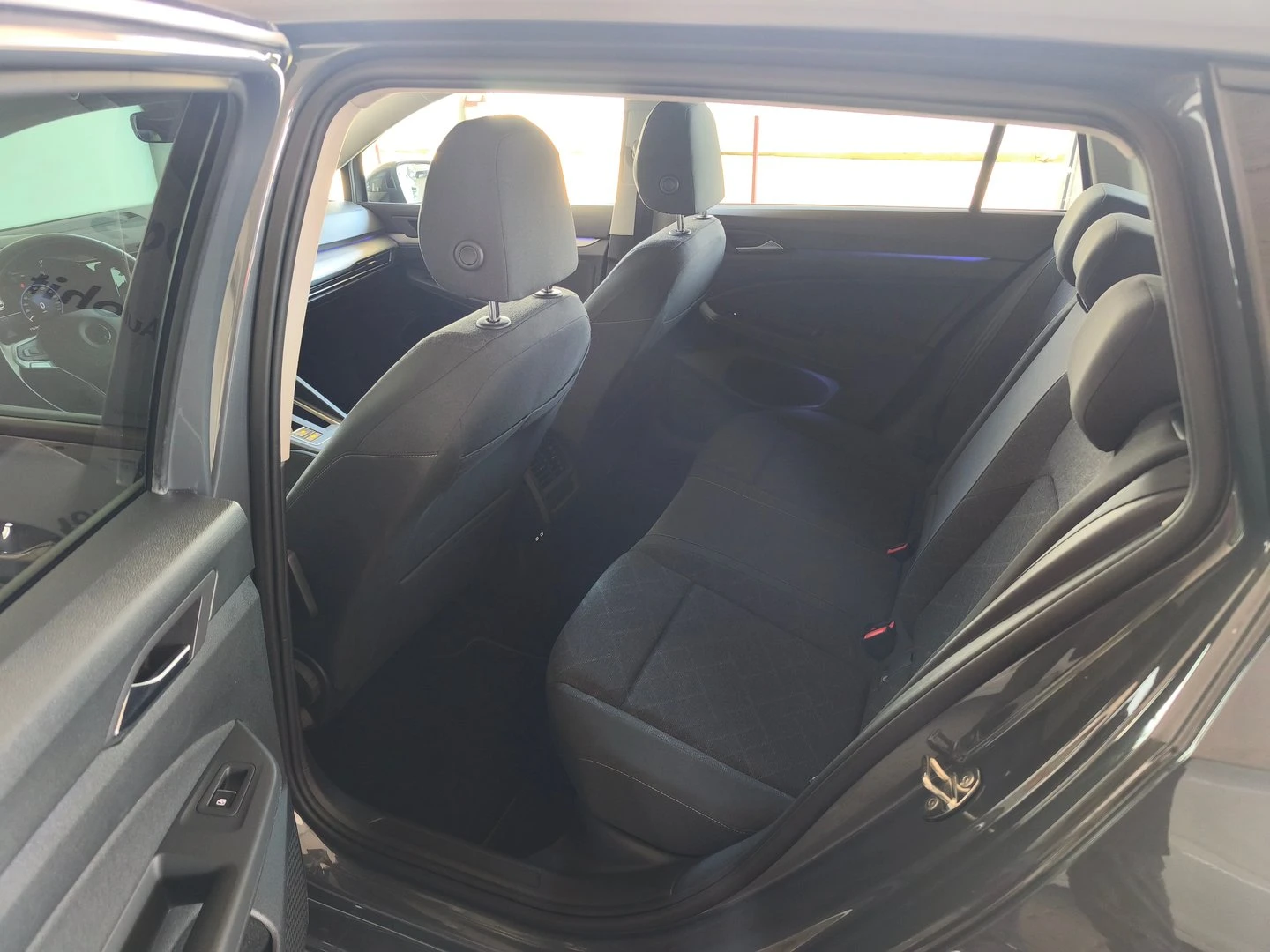VW Golf Variant 8 Life 1.5 eTSI OPF DSG, снимка 7 - Автомобили и джипове - 56422001