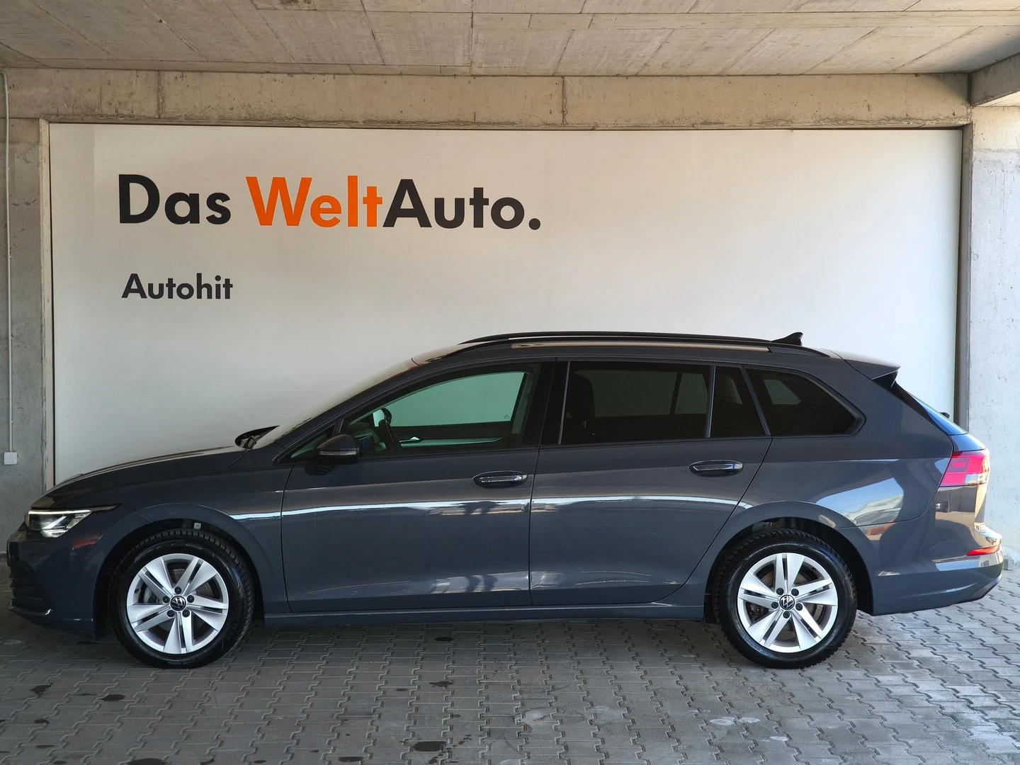 VW Golf Variant 8 Life 1.5 eTSI OPF DSG, снимка 3 - Автомобили и джипове - 56422001