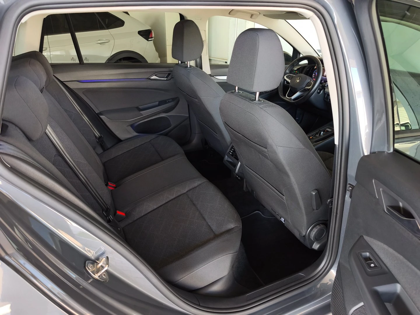 VW Golf Variant 8 Life 1.5 eTSI OPF DSG | Mobile.bg � ����������� 10