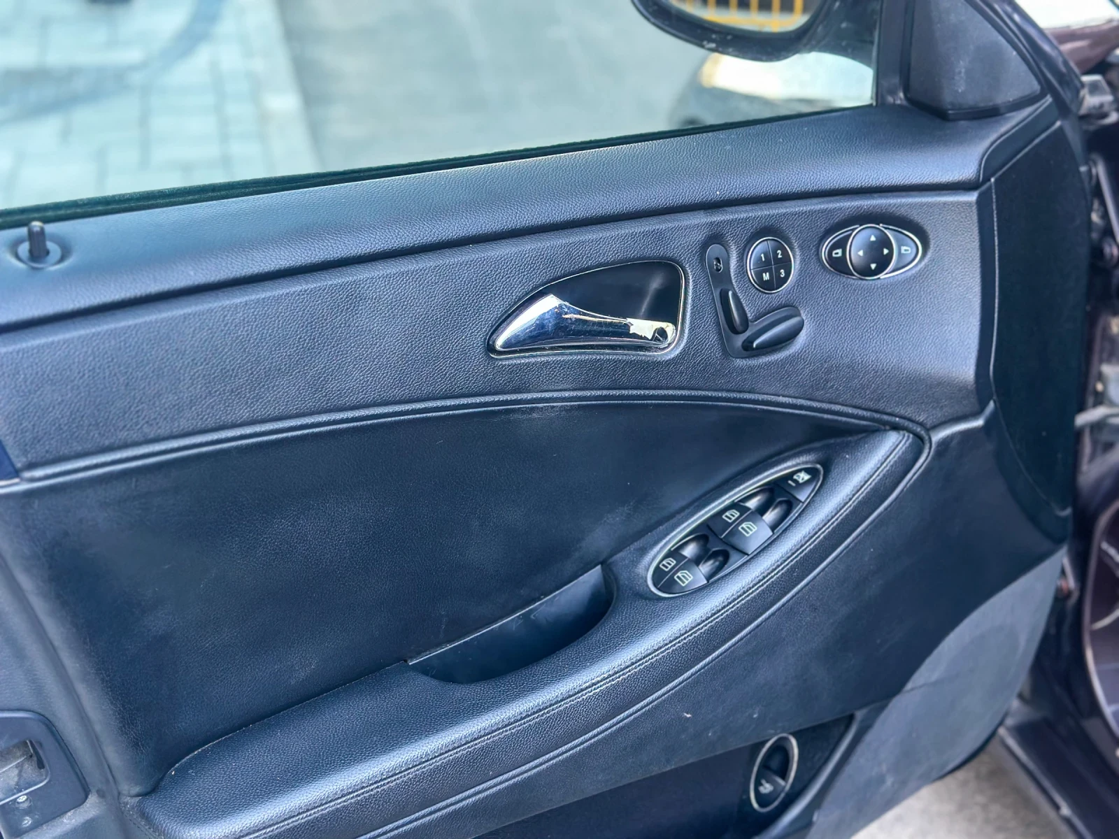 Mercedes-Benz CLS 500 M113 7G, снимка 12 - Автомобили и джипове - 53744108