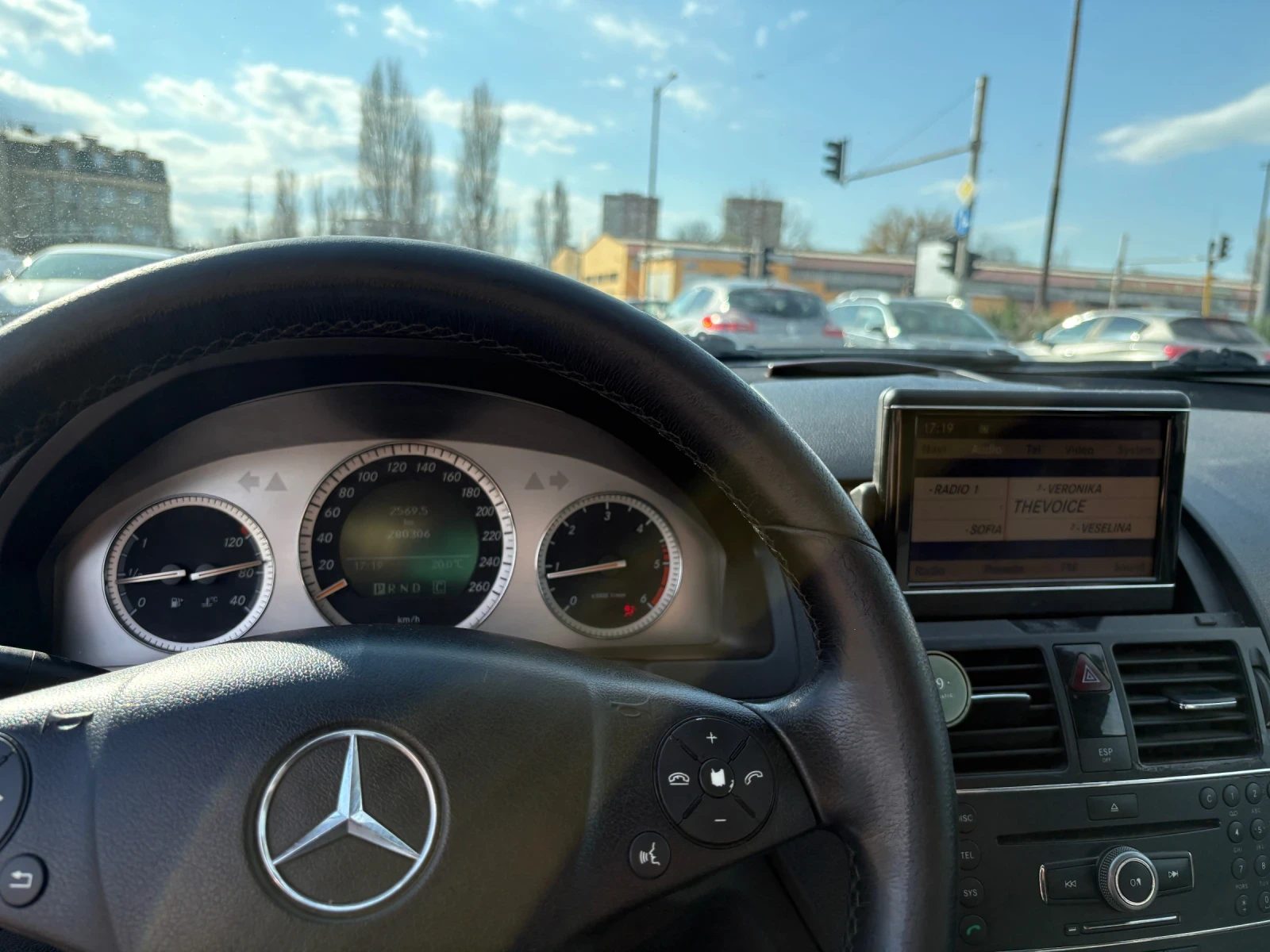 Mercedes-Benz C 220, снимка 7 - Автомобили и джипове - 54128767