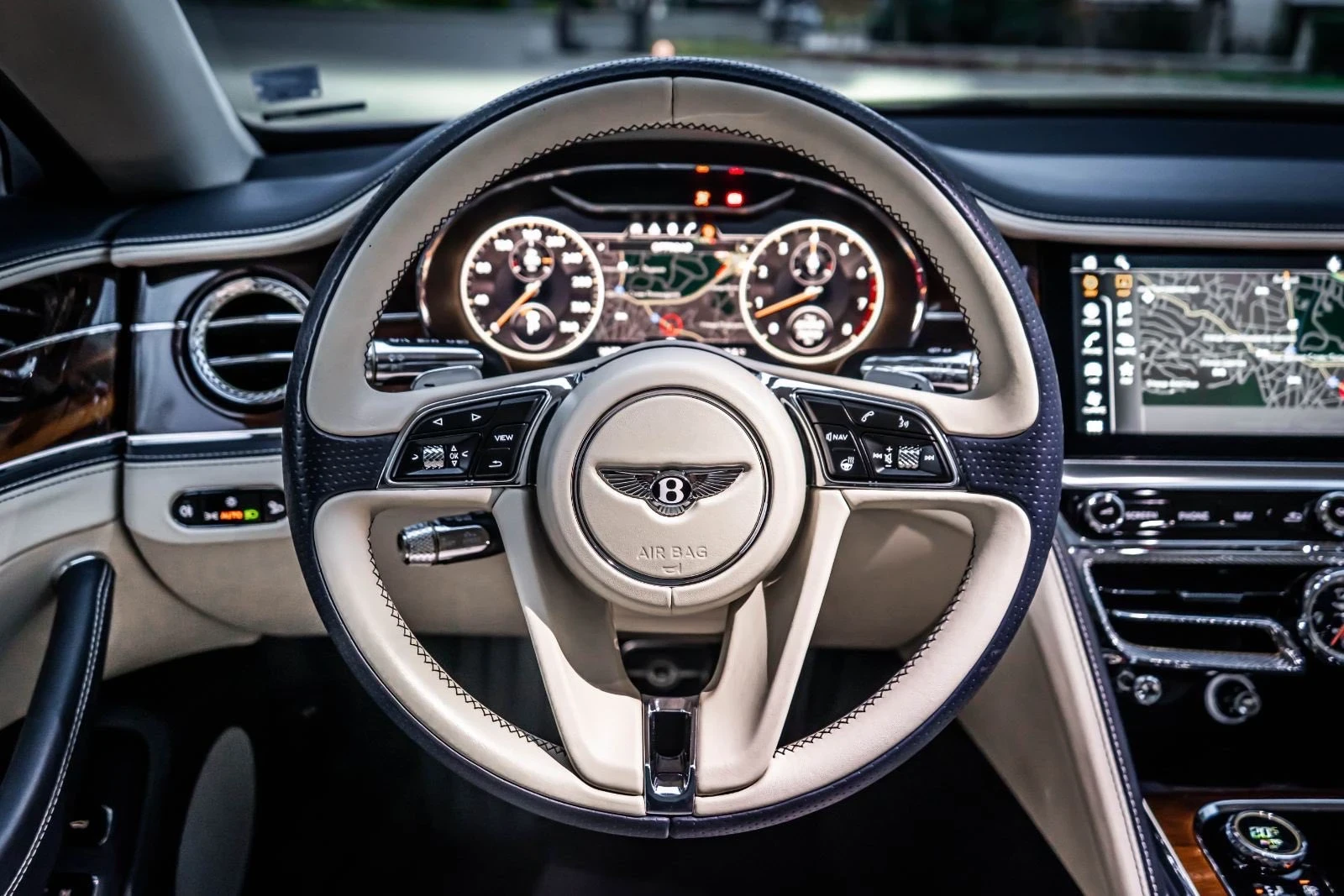 Bentley Flying Spur W12  First Edition Готов лизинг, снимка 9 - Автомобили и джипове - 54242433