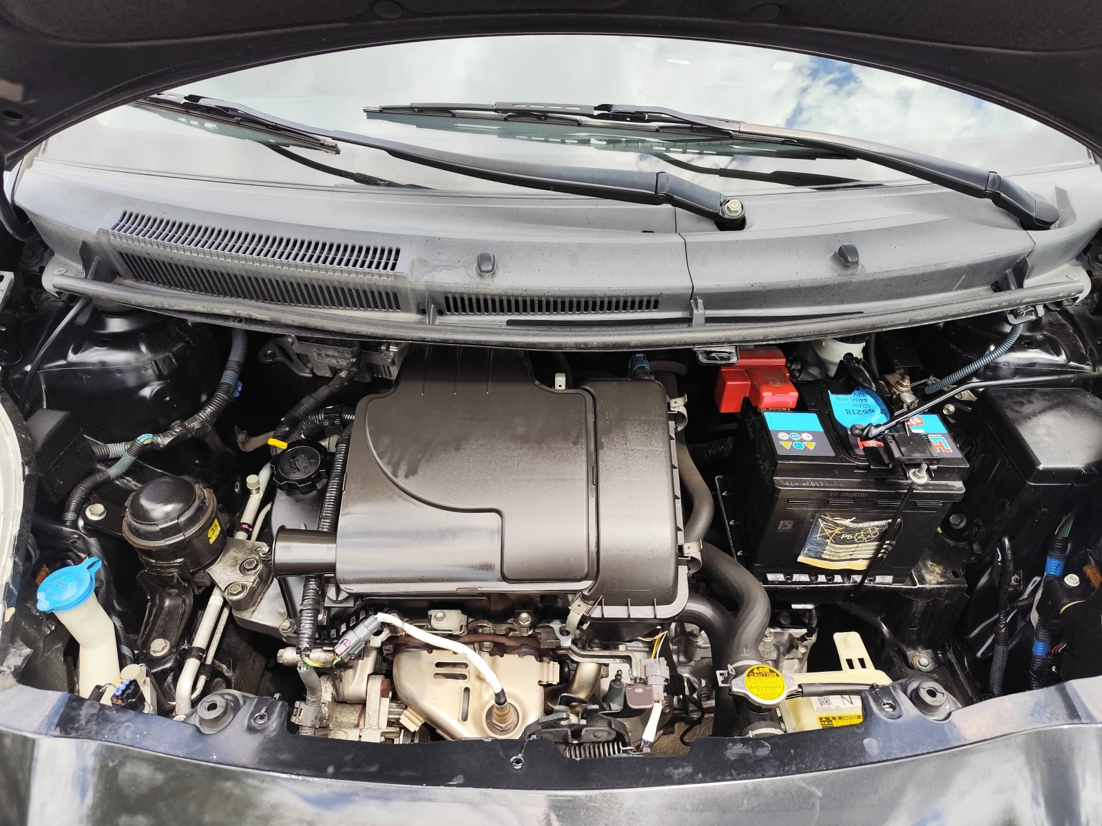 Toyota Yaris 1.0i* klima* 145000km* , снимка 14 - Автомобили и джипове - 54292821