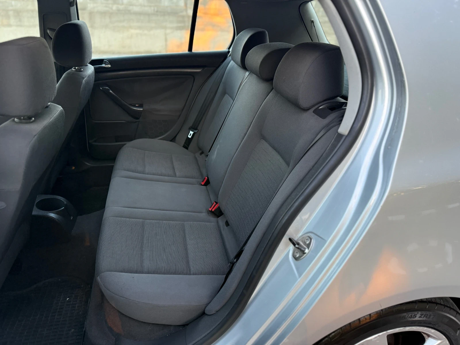 VW Golf 1.9TDI/90кс, снимка 11 - Автомобили и джипове - 55243515