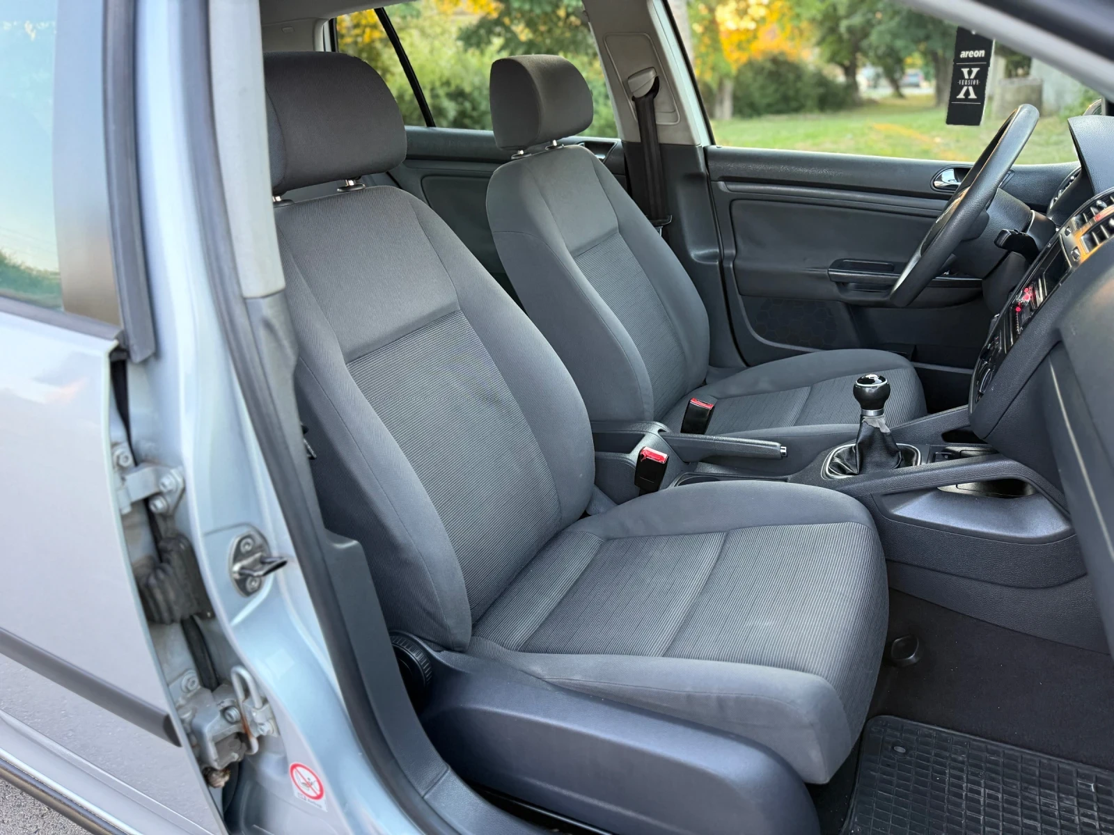 VW Golf 1.9TDI/90кс, снимка 13 - Автомобили и джипове - 55243515