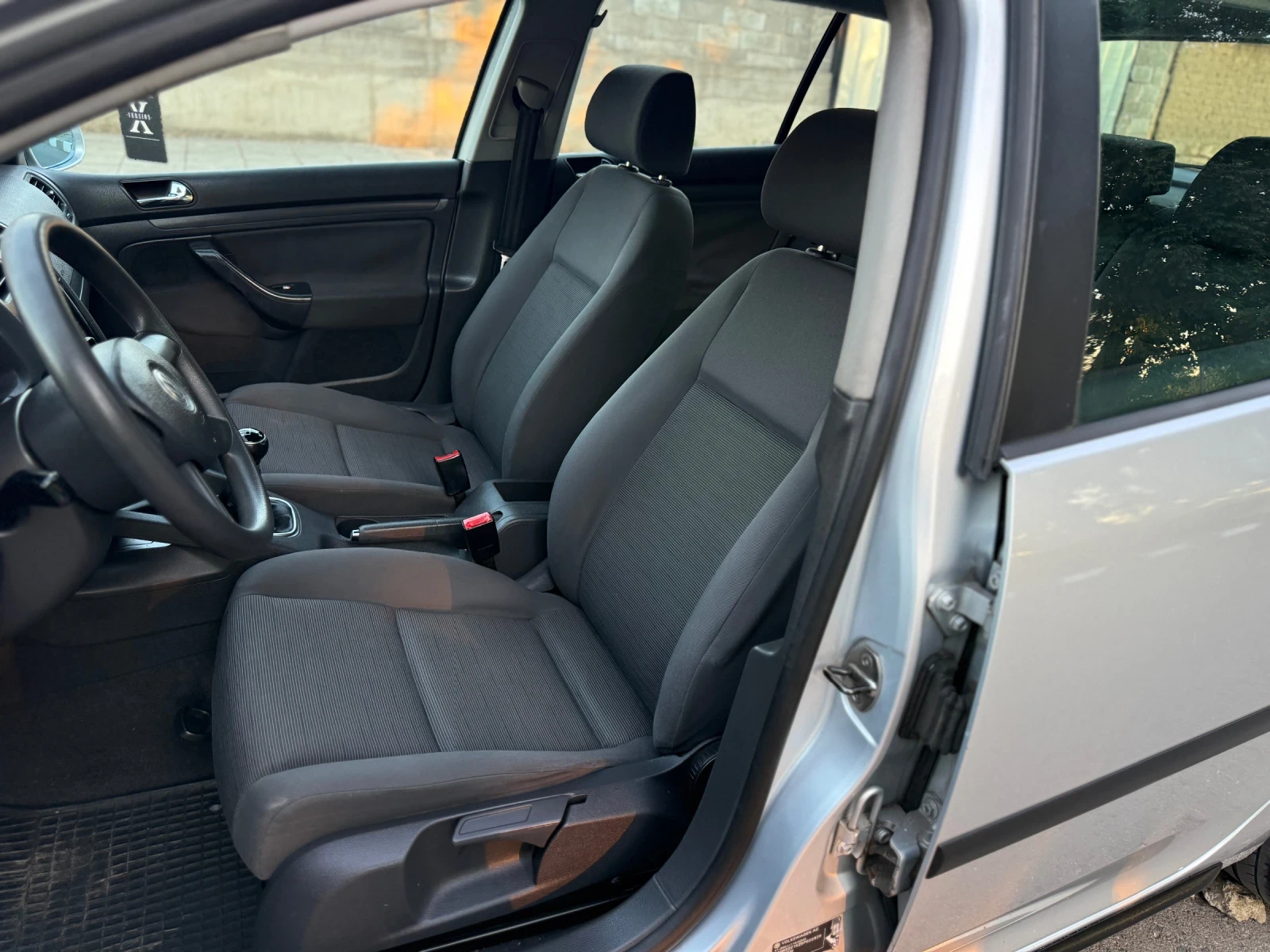 VW Golf 1.9TDI/90кс, снимка 10 - Автомобили и джипове - 55243515