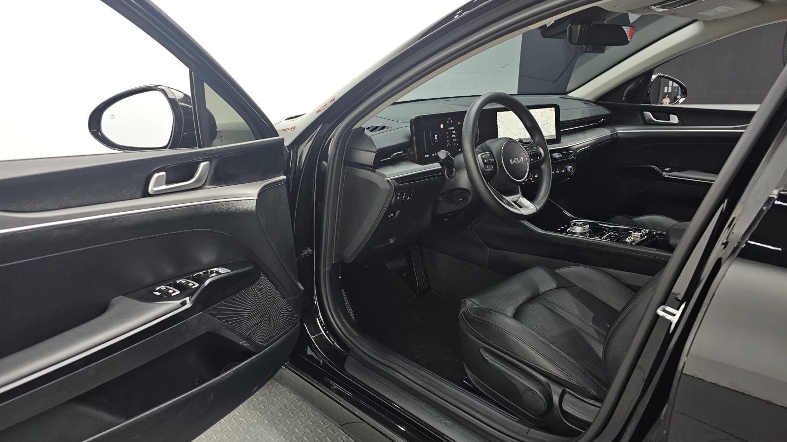 Kia K5 Prestige, снимка 9 - Автомобили и джипове - 55460801