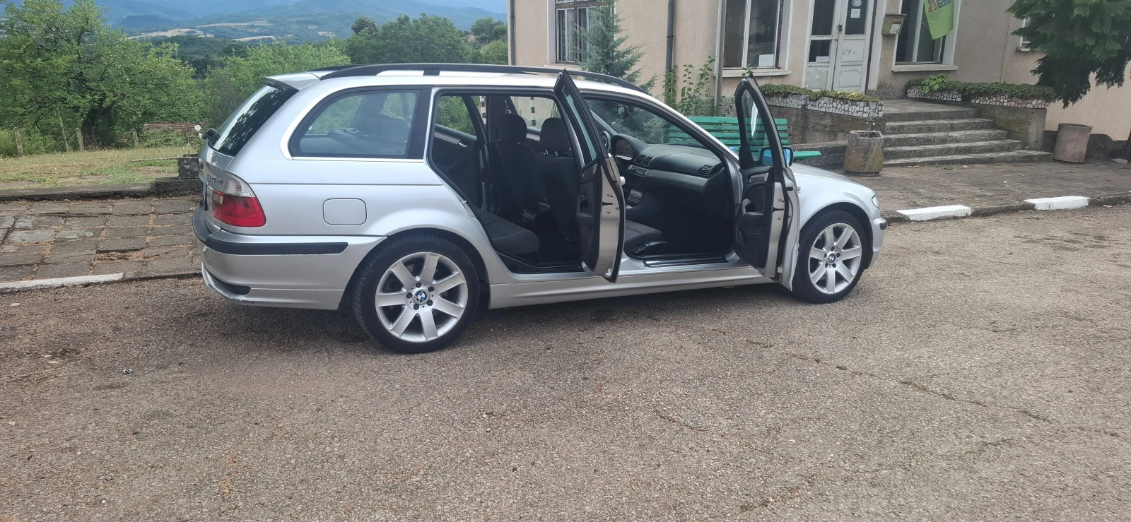 BMW 330 xd, снимка 4 - Автомобили и джипове - 55466077