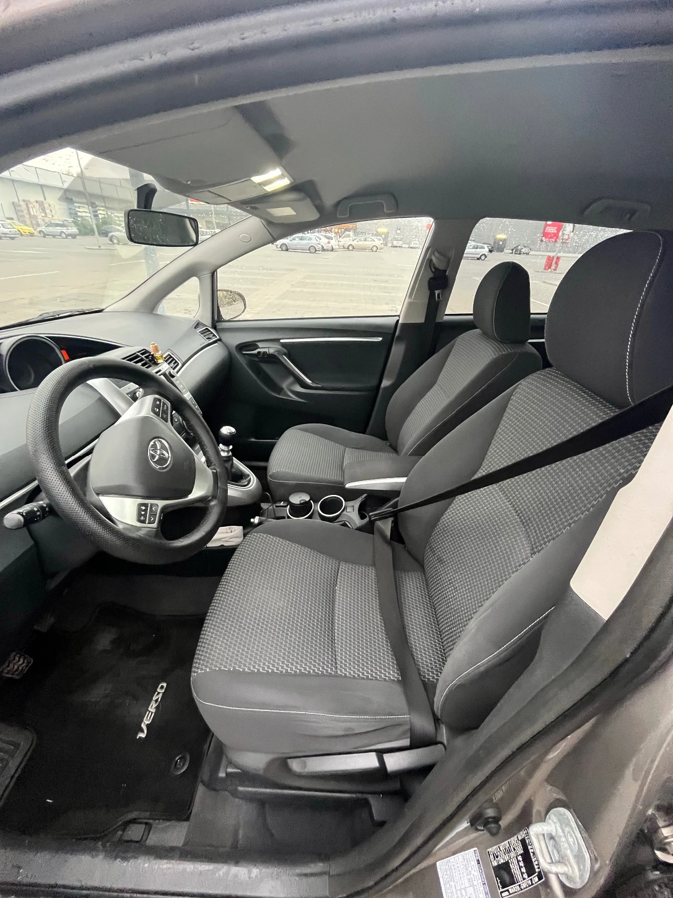 Toyota Verso 1.6 d4d, снимка 10 - Автомобили и джипове - 55776465