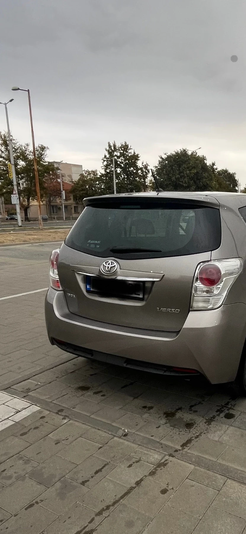 Toyota Verso 1.6 d4d, снимка 6 - Автомобили и джипове - 55776465