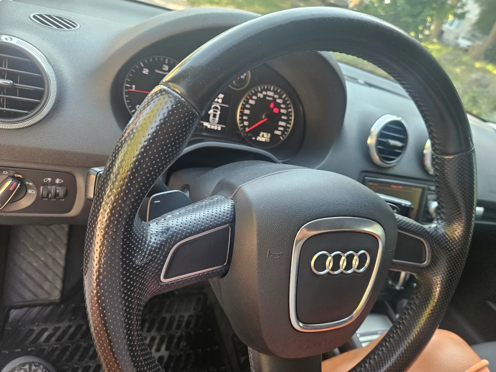 Audi A3 2.0 TDI , снимка 8 - Автомобили и джипове - 55831102