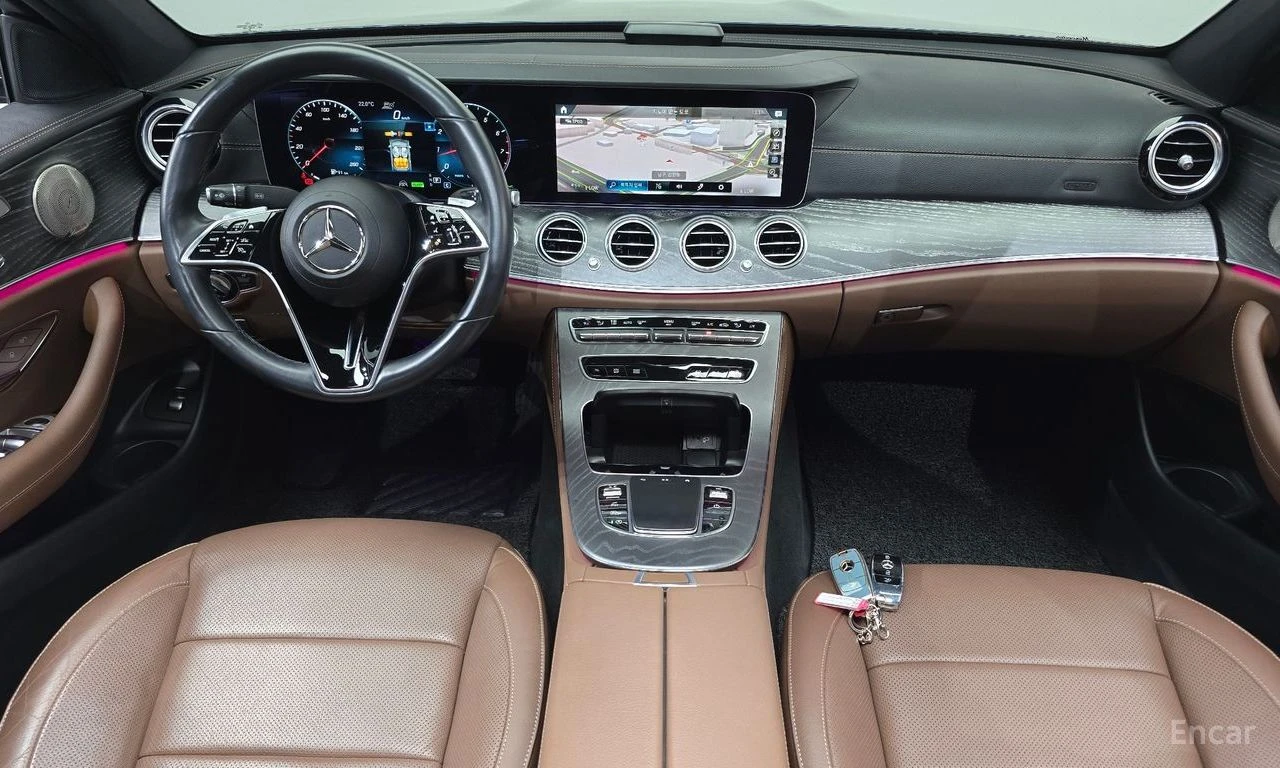 Mercedes-Benz E 350 4MATIC* BURMESTER* ОБДУХВАНЕ* LANE* ASSIST* 360КАМ, снимка 6 - Автомобили и джипове - 56115024