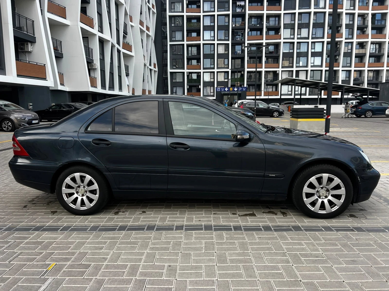 Mercedes-Benz C 200, снимка 7 - Автомобили и джипове - 56464440