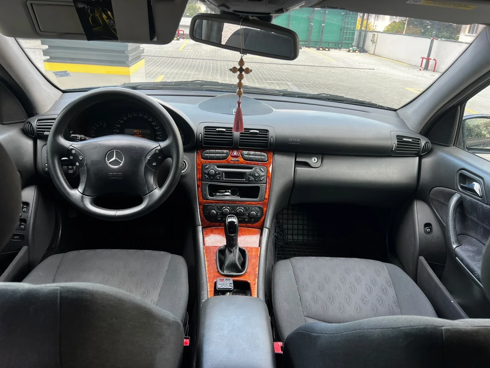 Mercedes-Benz C 200, снимка 15 - Автомобили и джипове - 56464440